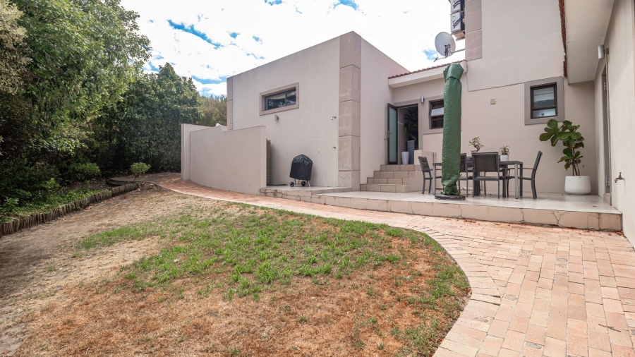 3 Bedroom Property for Sale in Olive Grove Western Cape